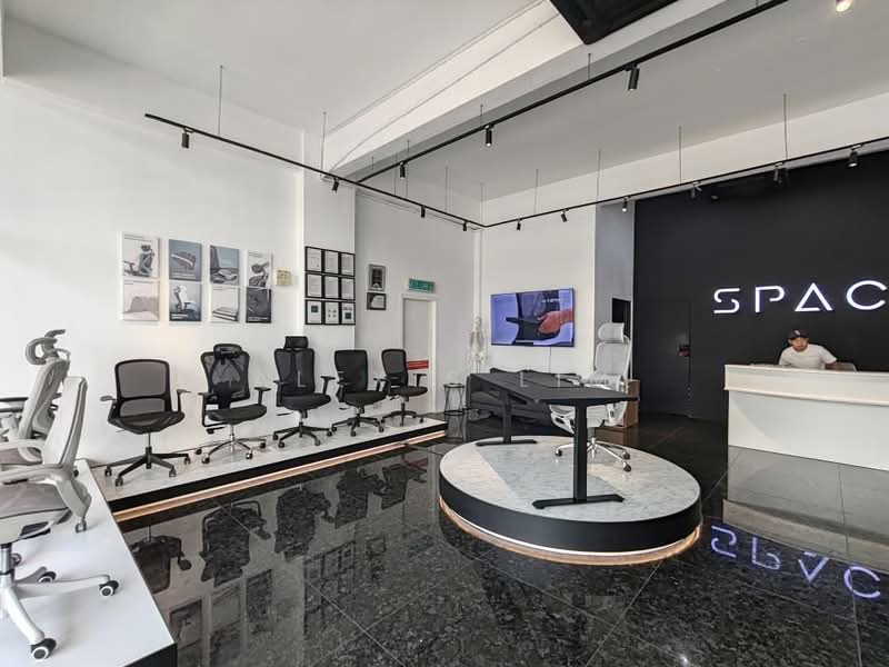 Shop / Office for Sale in Jalan Klang Lama (Old Klang Road) (Kuala Lumpur) - Alexis Lim - Interior - PropertyGuru.com.my