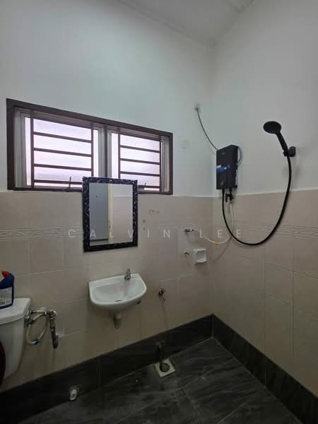 Rumah Teres untuk Disewa di Taman Selesa Jaya (Iskandar Puteri (Nusajaya)) - Calvin Lee - Bathroom - PropertyGuru.com.my