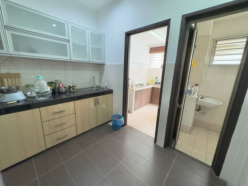Rumah Teres 2 Tingkat untuk Dijual di TAMAN PUCHONG UTAMA (Puchong) - Adibah Salim - Kitchen - PropertyGuru.com.my