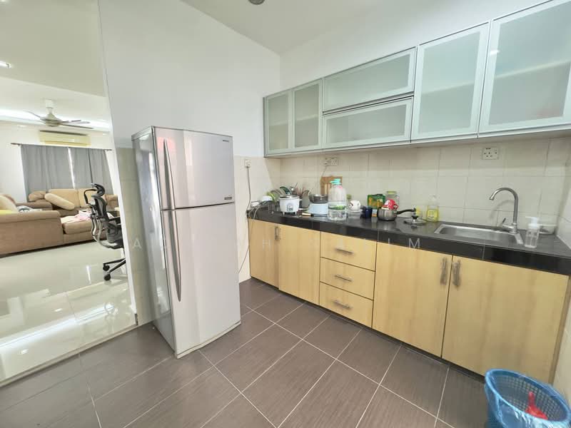Rumah Teres 2 Tingkat untuk Dijual di TAMAN PUCHONG UTAMA (Puchong) - Adibah Salim - Kitchen - PropertyGuru.com.my