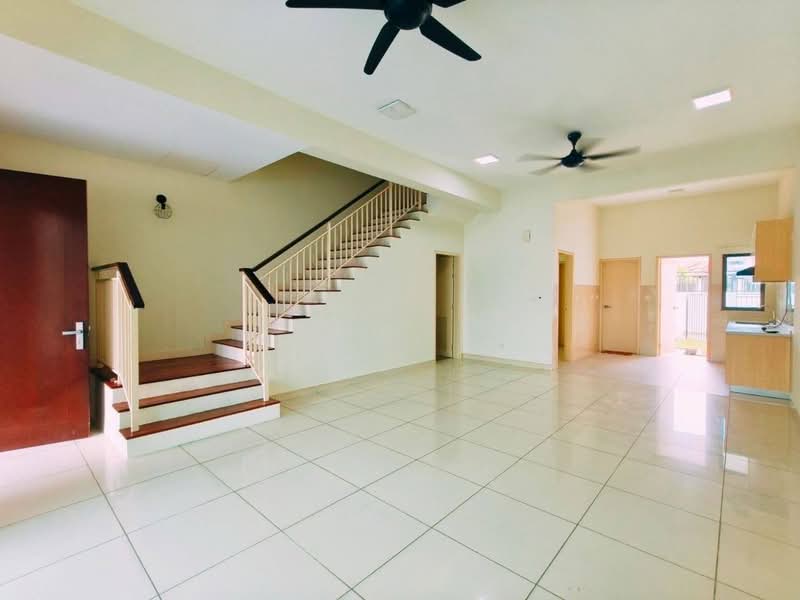 2-storey Terraced House for Sale in Alam Impian (Shah Alam) - Azmi . - Living Room - PropertyGuru.com.my