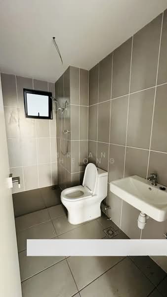 Servis Apartment untuk Dijual di Damai Residence - Brian Cheong - Bathroom - PropertyGuru.com.my