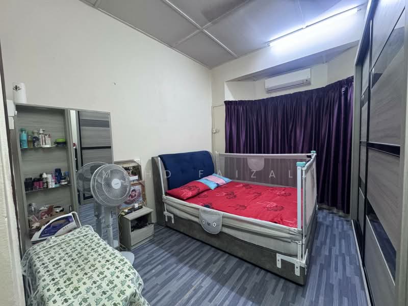 Rumah Teres 1 Tingkat untuk Dijual di Kajang (Selangor) - Mohd Faizal - Bedroom - PropertyGuru.com.my