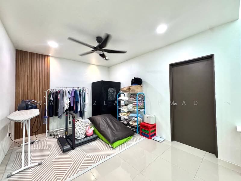 Rumah Teres 2 Tingkat untuk Dijual di Taman Saujana KLIA (Sepang) - Wan Azlan Ahmad - PropertyGuru.com.my