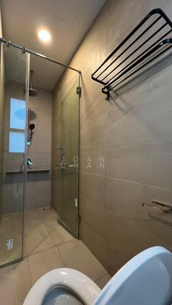 Servis Apartment untuk Disewa di Edelweiss @ Tropicana Gardens - Joan Chan - Bathroom - PropertyGuru.com.my