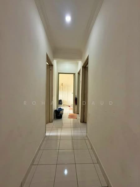 Service Residence for Sale at Serdang Skyvillas (Serdang Perdana) - Rohani Daud - Corridor - PropertyGuru.com.my