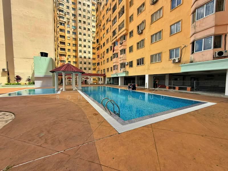Service Residence for Sale at Serdang Skyvillas (Serdang Perdana) - Rohani Daud - Exterior - PropertyGuru.com.my