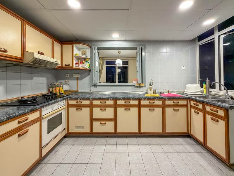 Kondominium untuk Dijual di 1A Stonor - Rena Rahman - Kitchen - PropertyGuru.com.my