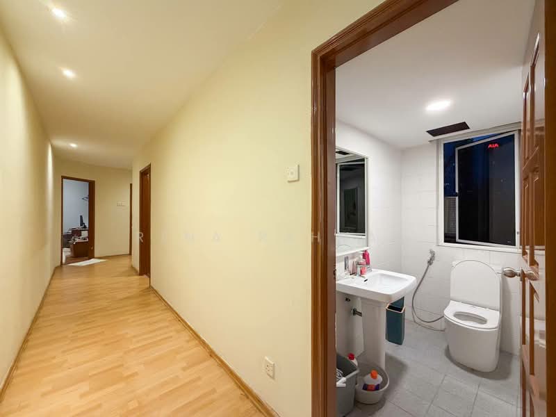 Kondominium untuk Dijual di 1A Stonor - Rena Rahman - Corridor - PropertyGuru.com.my