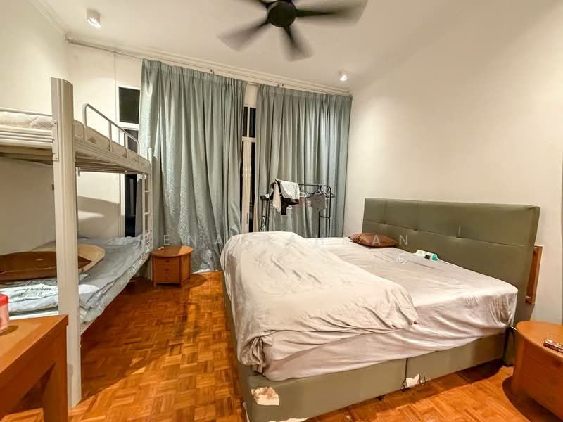 Kondominium untuk Dijual di 1A Stonor - Rena Rahman - Bedroom - PropertyGuru.com.my
