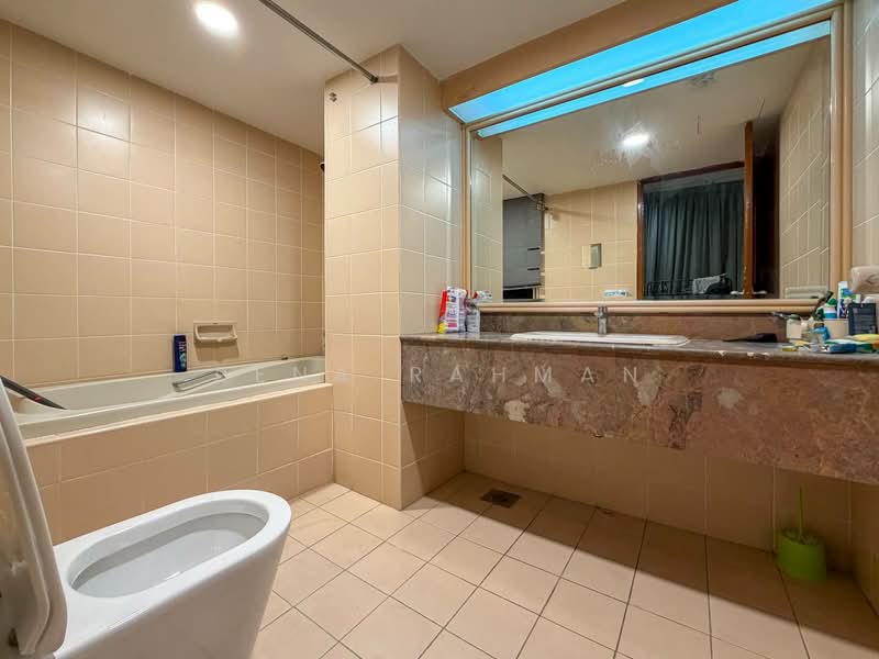Kondominium untuk Dijual di 1A Stonor - Rena Rahman - Bathroom - PropertyGuru.com.my