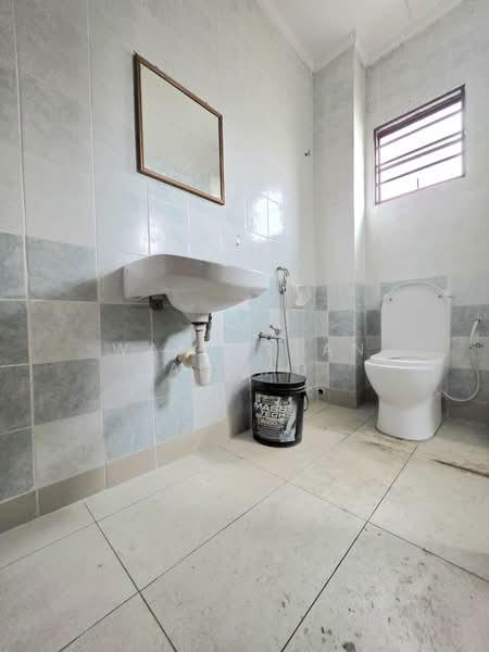 2-storey Terraced House for Sale in Bukit Jelutong (Shah Alam) - Wan Azlan Ahmad - PropertyGuru.com.my