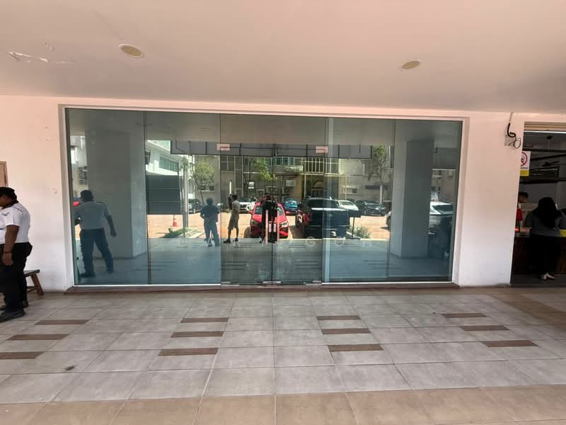 Shop / Office for Rent in Ara Damansara (Selangor) - Gary Goh - Entrance - PropertyGuru.com.my