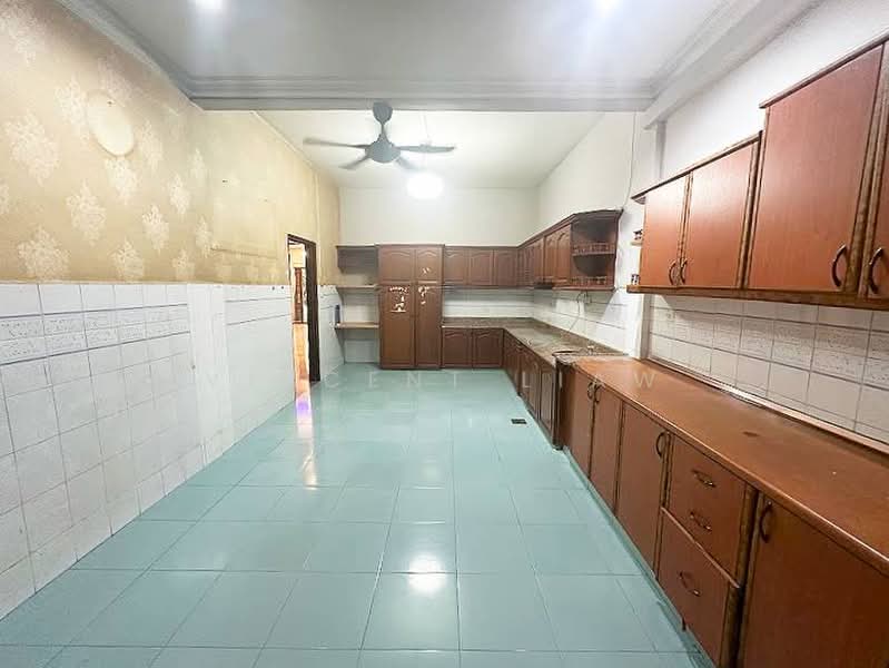 Semi-Detached House for Sale in Tropicana (Selangor) - Vincent Liaw - Kitchen - PropertyGuru.com.my