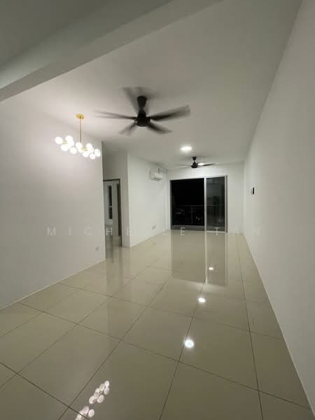 Kondominium untuk Dijual di Platinum Splendor Residence - Michelle Tan - Living Room - PropertyGuru.com.my