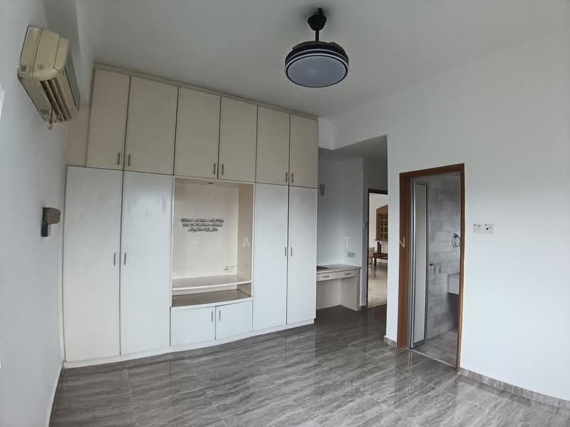 Kondominium untuk Disewa di Puncak Athenaeum - Tiffany Tan - Bedroom - PropertyGuru.com.my