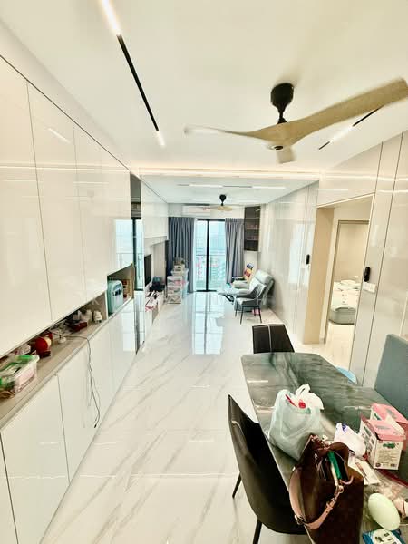 Service Residence for Sale at V Residence 2 @ Sunway Velocity - Kelvin Hii - PropertyGuru.com.my