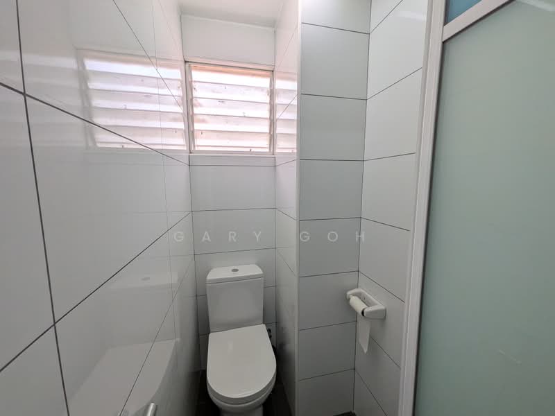 Shop / Office untuk Disewa di Ara Damansara (Selangor) - Gary Goh - Bathroom - PropertyGuru.com.my