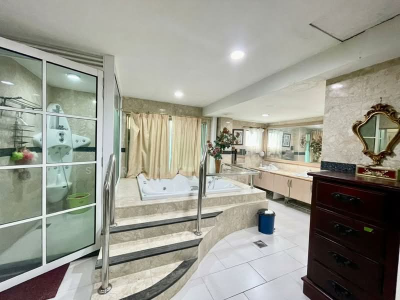 Rumah Banglo untuk Dijual di Country Heights (Kajang) - Serena Ismail - PropertyGuru.com.my
