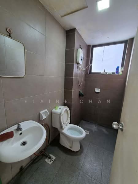 Servis Apartment untuk Disewa di ARC @ Austin Hills - Elaine Chan - Bathroom - PropertyGuru.com.my