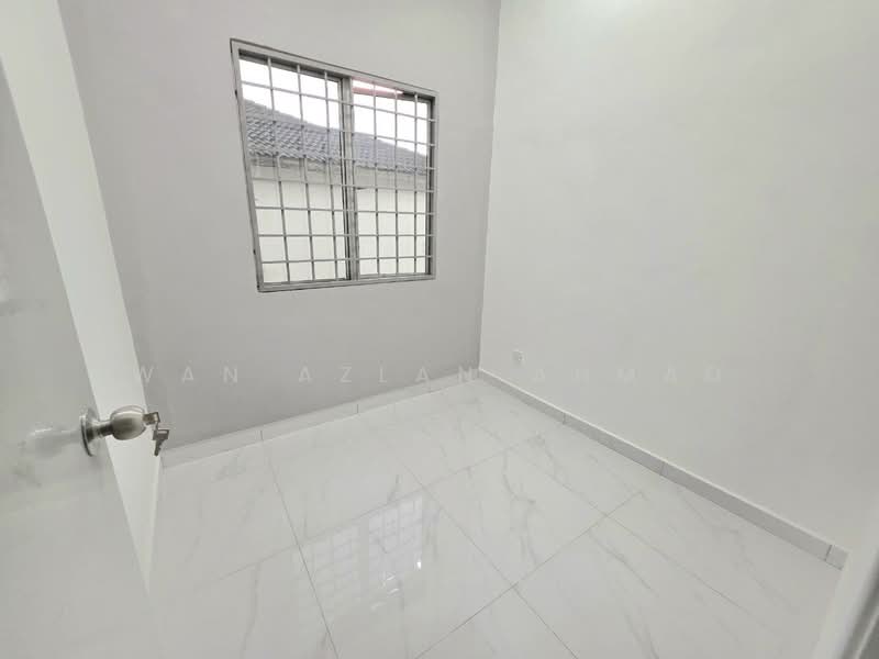 2-storey Terraced House for Sale in Bandar Tasik Puteri (Rawang) - Wan Azlan Ahmad - PropertyGuru.com.my