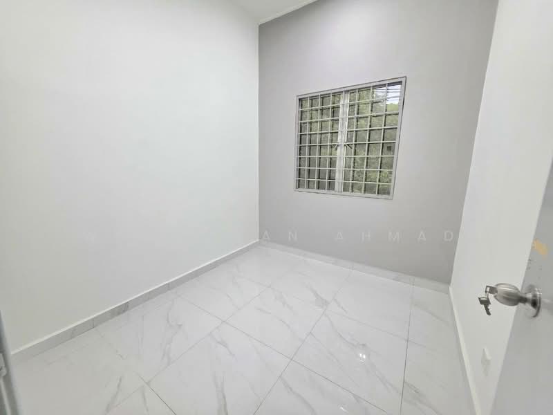 2-storey Terraced House for Sale in Bandar Tasik Puteri (Rawang) - Wan Azlan Ahmad - PropertyGuru.com.my