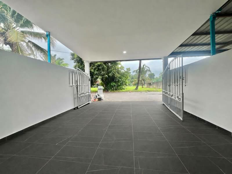 Rumah Teres 2 Tingkat untuk Dijual di Taman Sri Temenggong Fasa 2 (Muar) - Win Lim - Exterior - PropertyGuru.com.my