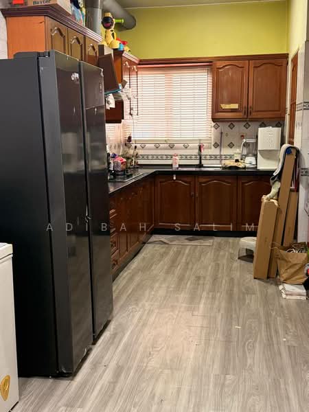 Rumah Teres 2 Tingkat untuk Dijual di Seksyen 8 (Shah Alam) - Adibah Salim - Kitchen - PropertyGuru.com.my