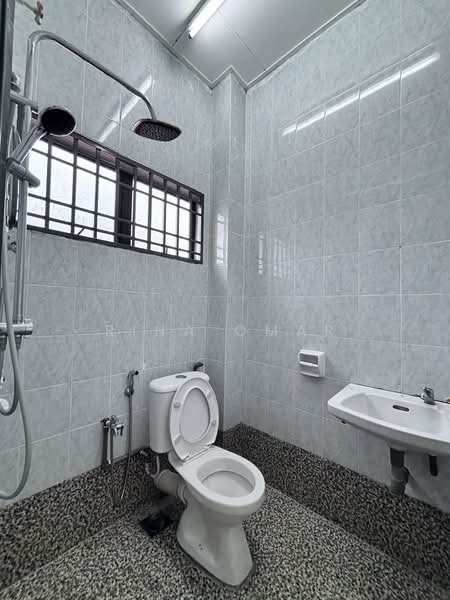 2-storey Terraced House for Rent in Ipoh (Perak) - Rina Omar - Bathroom - PropertyGuru.com.my