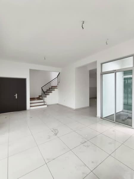 Semi-Detached House for Sale in Mutiara Rini (Skudai) - See Yin . - Living Room - PropertyGuru.com.my