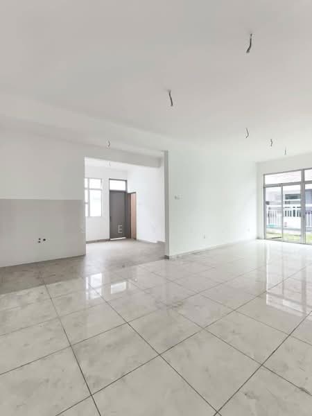Semi-Detached House for Sale in Mutiara Rini (Skudai) - See Yin . - Living Room - PropertyGuru.com.my