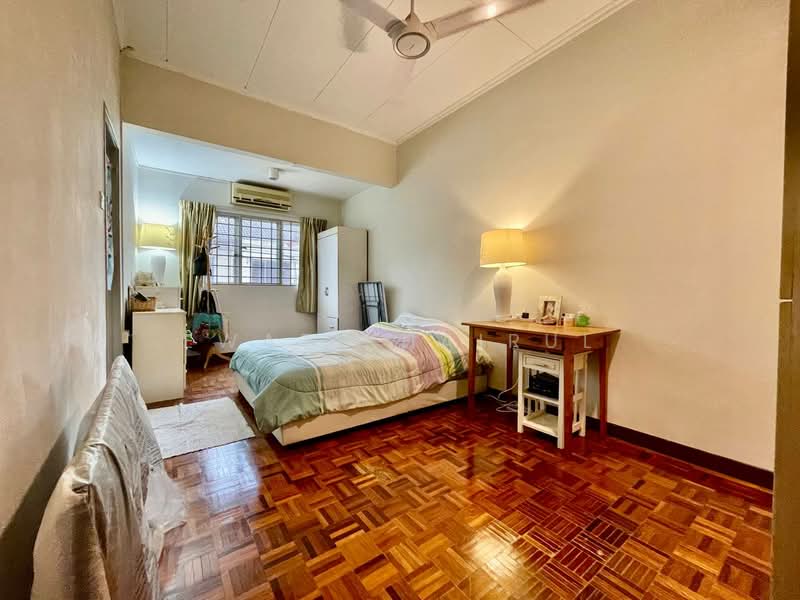 2-storey Terraced House for Sale in Putra Heights (Subang Jaya) - Ewat Khairul - Bedroom - PropertyGuru.com.my