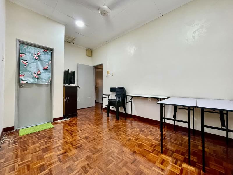 2-storey Terraced House for Sale in Putra Heights (Subang Jaya) - Ewat Khairul - Interior - PropertyGuru.com.my