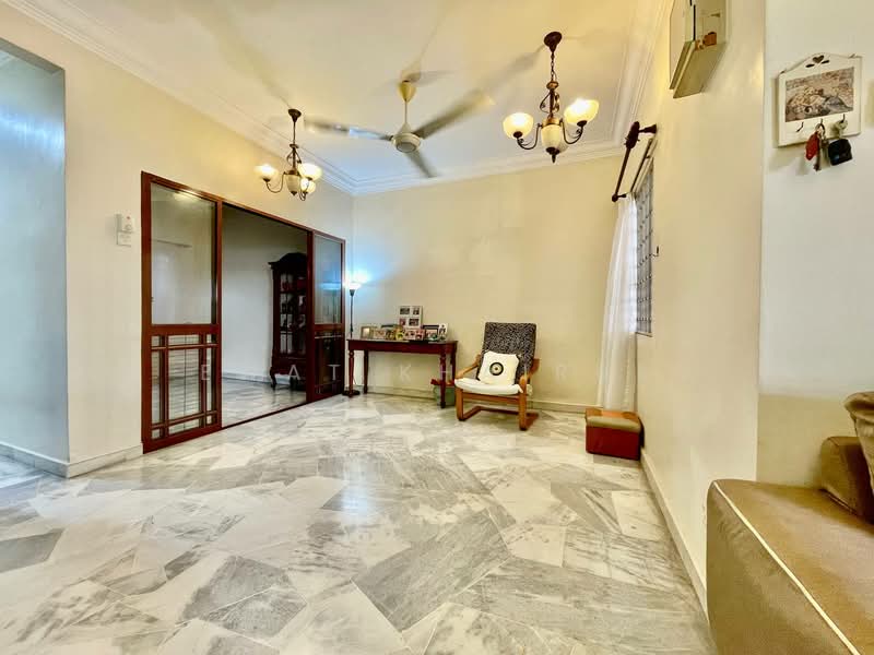 2-storey Terraced House for Sale in Putra Heights (Subang Jaya) - Ewat Khairul - Living Room - PropertyGuru.com.my