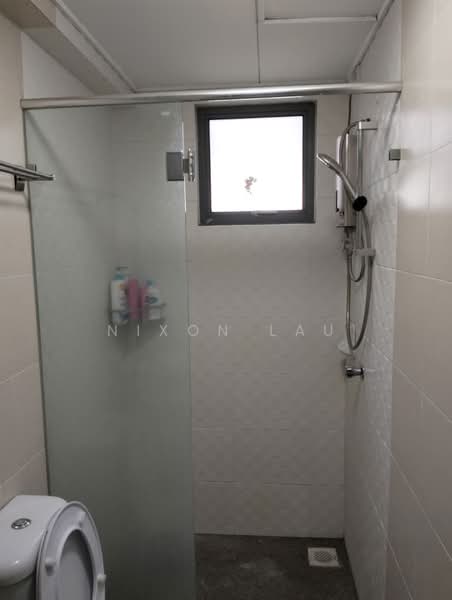 Servis Apartment untuk Dijual di D'Alamanda - Nixon Lau - Bathroom - PropertyGuru.com.my