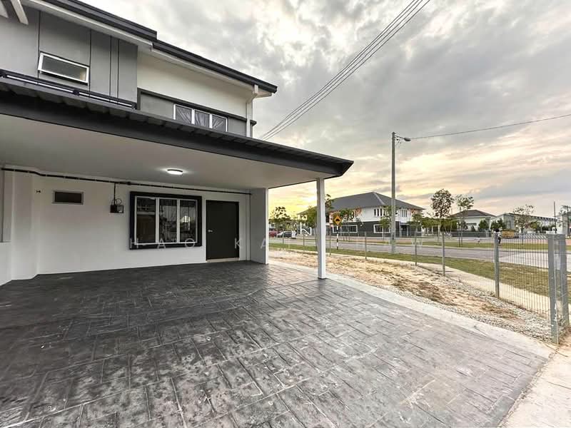 Rumah Teres 2-Tingkat untuk Dijual di Bandar Puncak Alam (Puncak Alam) - Hao Kai Khaw - Exterior - PropertyGuru.com.my