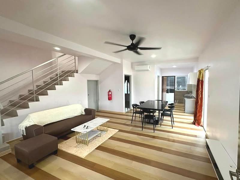 Rumah Teres 2-Tingkat untuk Dijual di Bandar Puncak Alam (Puncak Alam) - Hao Kai Khaw - Living Room - PropertyGuru.com.my