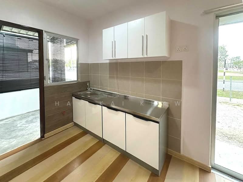 Rumah Teres 2-Tingkat untuk Dijual di Bandar Puncak Alam (Puncak Alam) - Hao Kai Khaw - Kitchen - PropertyGuru.com.my