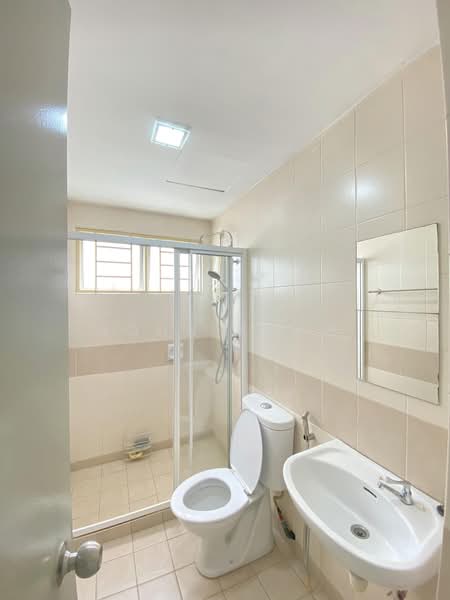 Condominium for Sale at Kinrara Mas - John Khaw - Bathroom - PropertyGuru.com.my