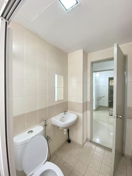 Condominium for Sale at Kinrara Mas - John Khaw - Bathroom - PropertyGuru.com.my