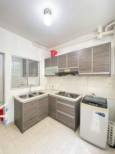 Condominium for Sale at Kinrara Mas - John Khaw - Kitchen - PropertyGuru.com.my