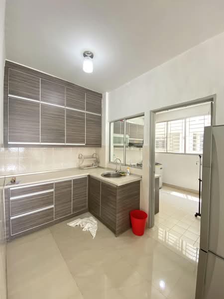 Condominium for Sale at Kinrara Mas - John Khaw - Kitchen - PropertyGuru.com.my