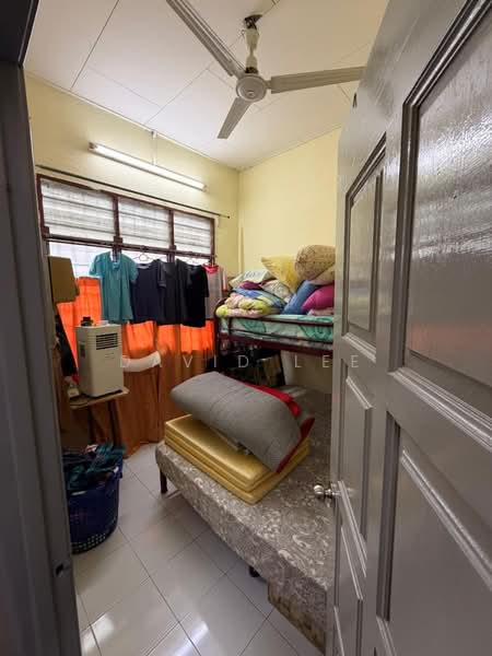 1-storey Terraced House for Sale in Taman Jawi Jaya (Sungai Jawi) - David Lee - Bedroom - PropertyGuru.com.my