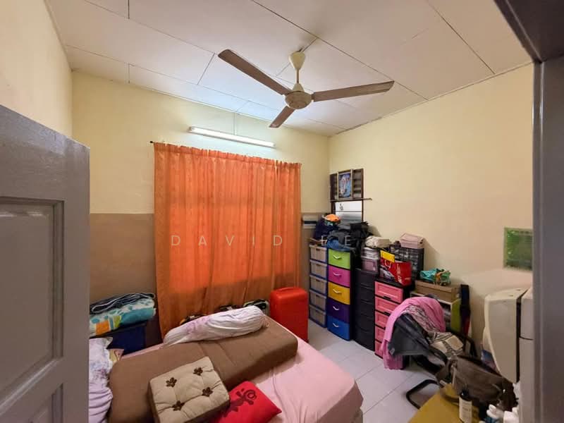 1-storey Terraced House for Sale in Taman Jawi Jaya (Sungai Jawi) - David Lee - Bedroom - PropertyGuru.com.my