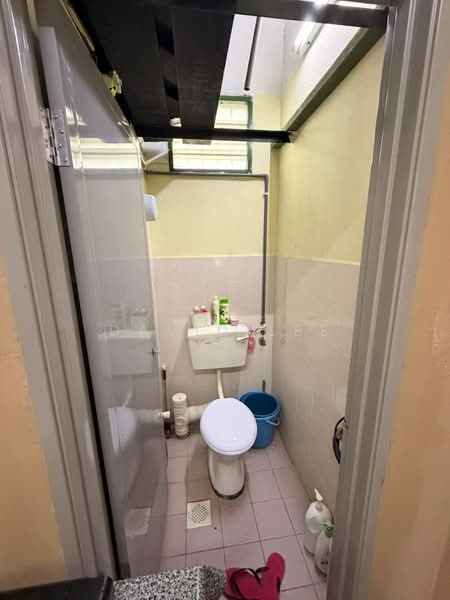 1-storey Terraced House for Sale in Taman Jawi Jaya (Sungai Jawi) - David Lee - Bathroom - PropertyGuru.com.my