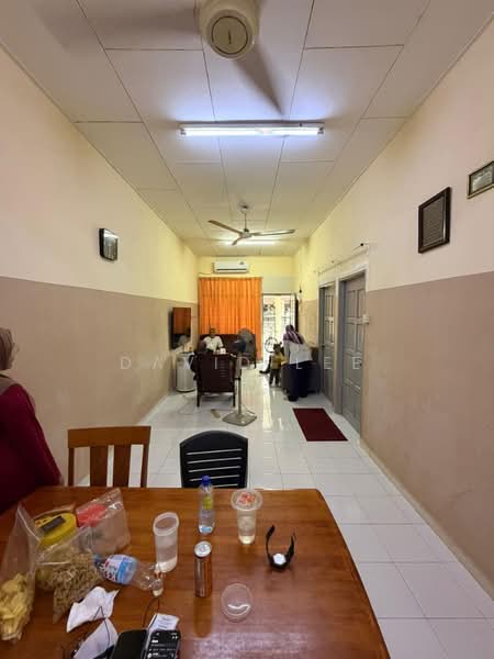 1-storey Terraced House for Sale in Taman Jawi Jaya (Sungai Jawi) - David Lee - Living Room - PropertyGuru.com.my