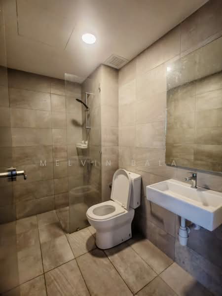 Servis Apartment untuk Disewa di Henna Residence @ The Quartz WM - Melvin Bala - Bathroom - PropertyGuru.com.my
