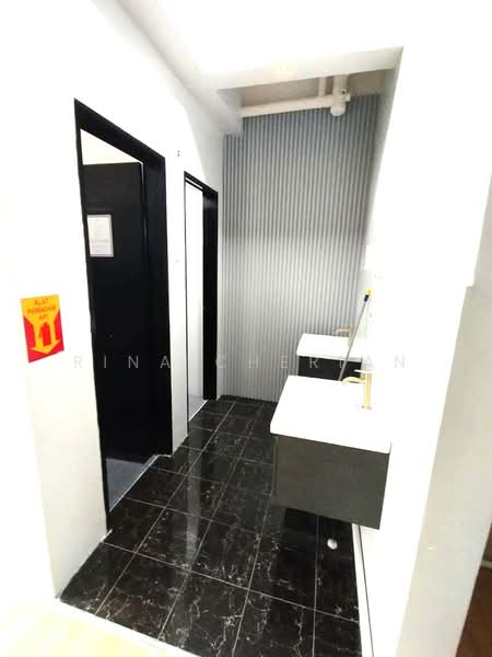 Shop for Sale in Cyberjaya (Selangor) - Rina Cherian - Interior - PropertyGuru.com.my