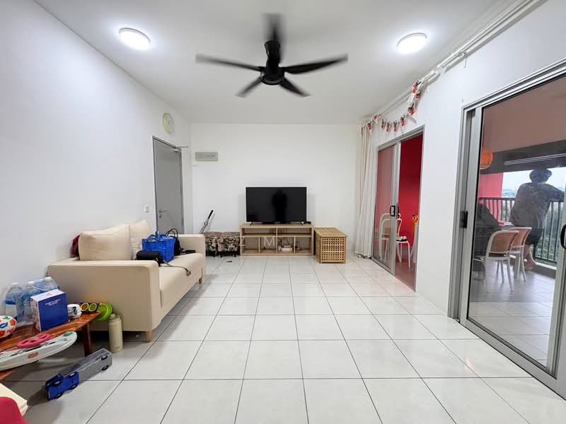 Pangsapuri untuk Dijual di Harmoni Elmina 1 @ City Of Elmina - Azmi . - Living Room - PropertyGuru.com.my