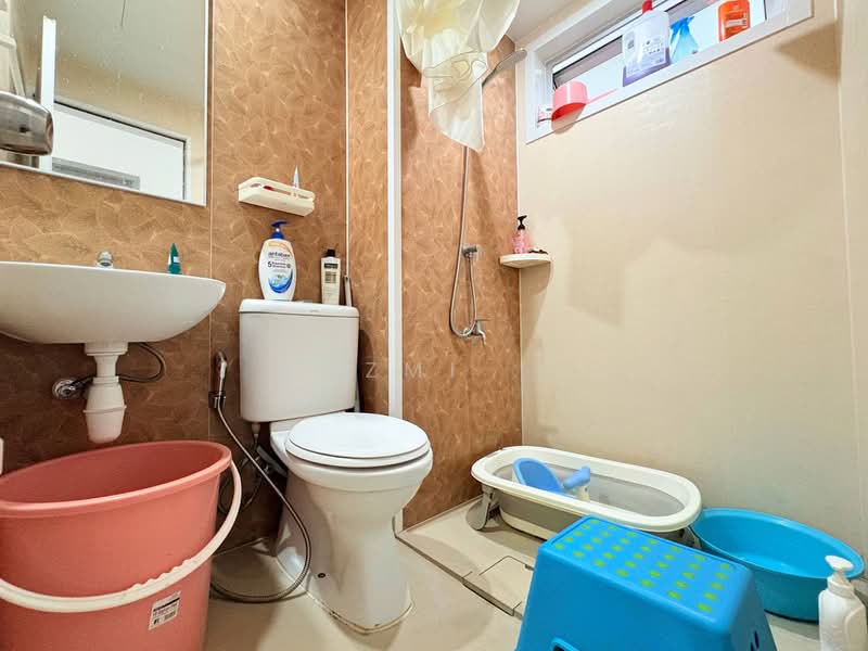 Pangsapuri untuk Dijual di Harmoni Elmina 1 @ City Of Elmina - Azmi . - Bathroom - PropertyGuru.com.my